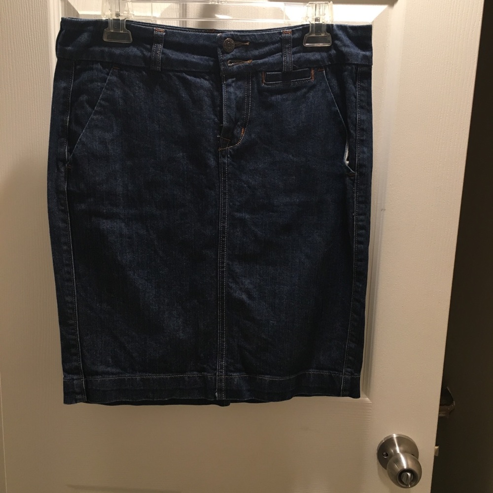 Old navy denim skirt